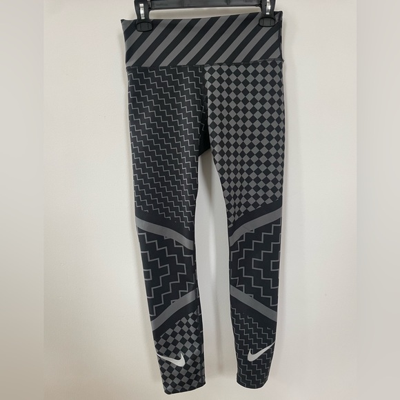 Nike dri-fit running tights - Picture 1 of 5